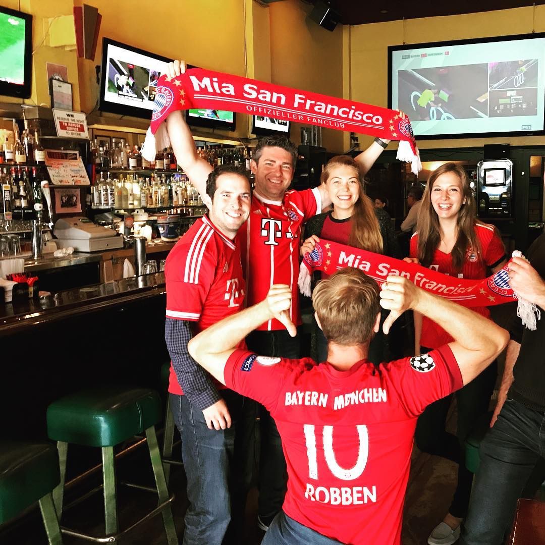Robben jersey at the bar
